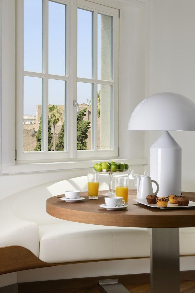Palazzo Montemartini Rome, A Radisson Collection Hotel Room Type - Noble Junior Suite
