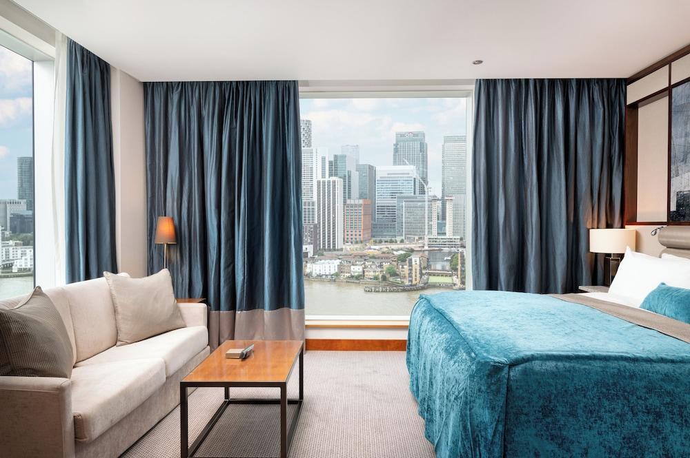 InterContinental LONDON - THE O2  Room Type - Junior Suite, 1 King Bed