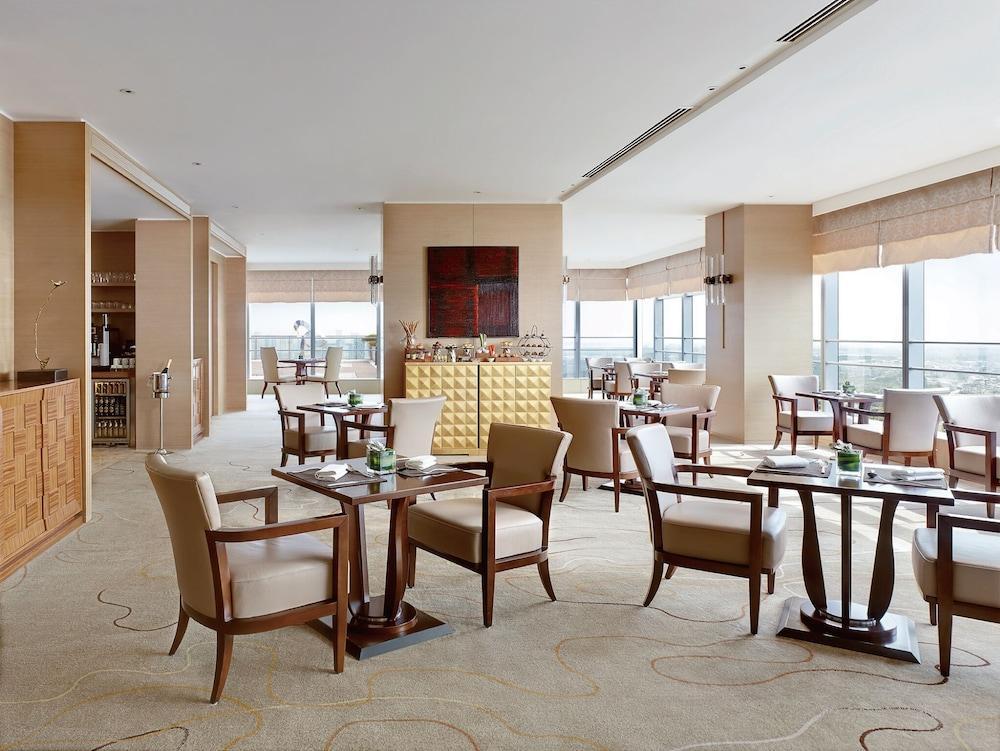Langham Place, Guangzhou Room Type - Club Executive King Room Langham Place, Guangzhou Room Type - Club Executive King Room