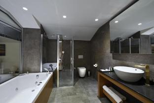 Milport Hotel Levent Istanbul - Tap to explore photos