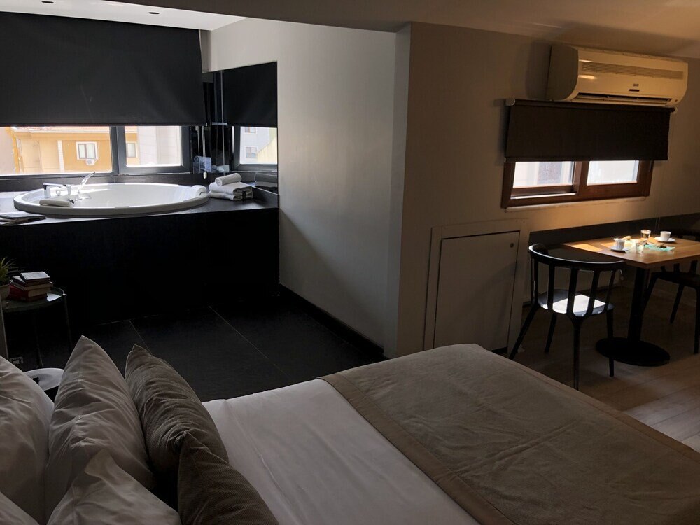 Cityloft 36 Room Type - Basic Studio, Hot Tub