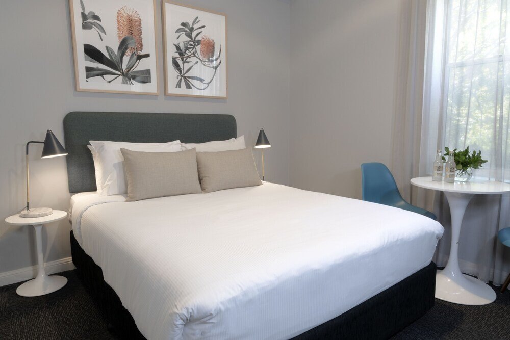 The Alison Randwick Room Type - Deluxe Double, Shared Bathroom