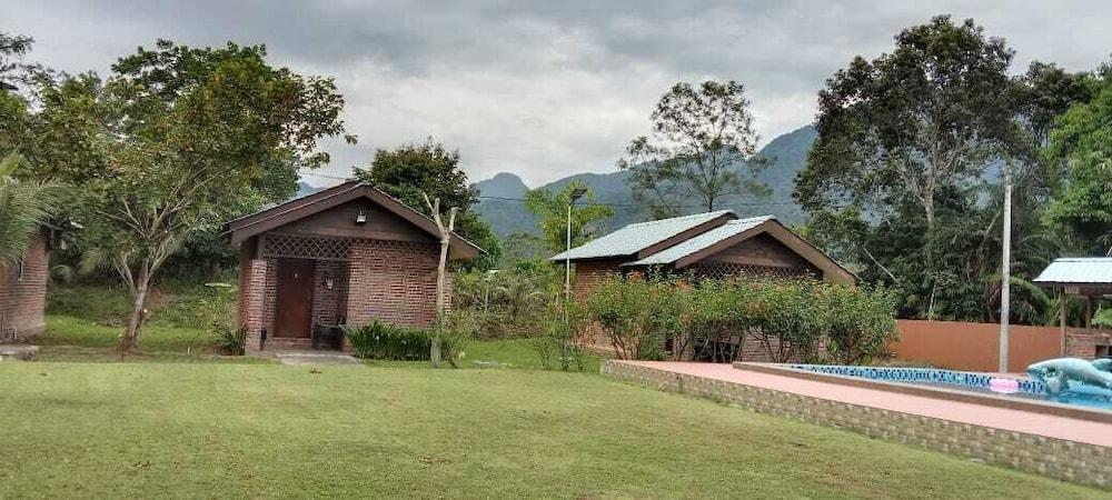 Padimas Villa @Datai Valley - Tap to explore photos