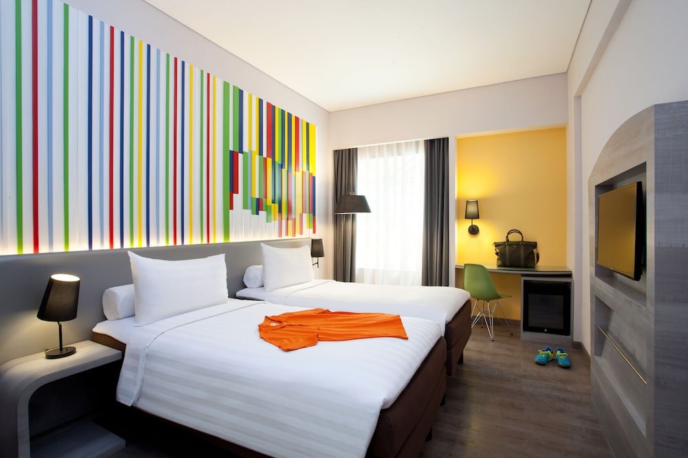 ibis Styles Jakarta Mangga Dua Square - Tap to explore photos