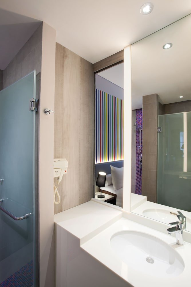 ibis Styles Jakarta Mangga Dua Square - Tap to explore photos