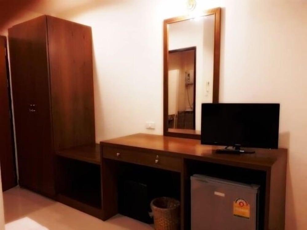 Nathon Residence Room Type - Superior Room