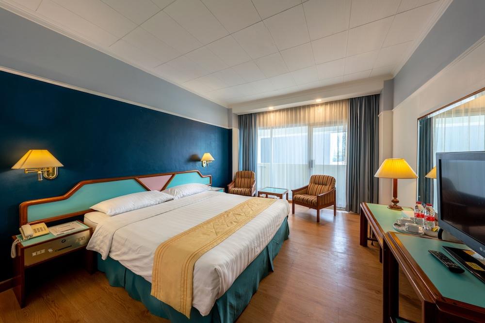Hotel Marcopolo Jakarta Room Type - Comfort Double Room