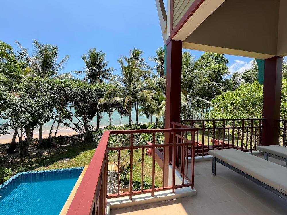 Amatapura Beach Villa 1 - Tap to explore photos