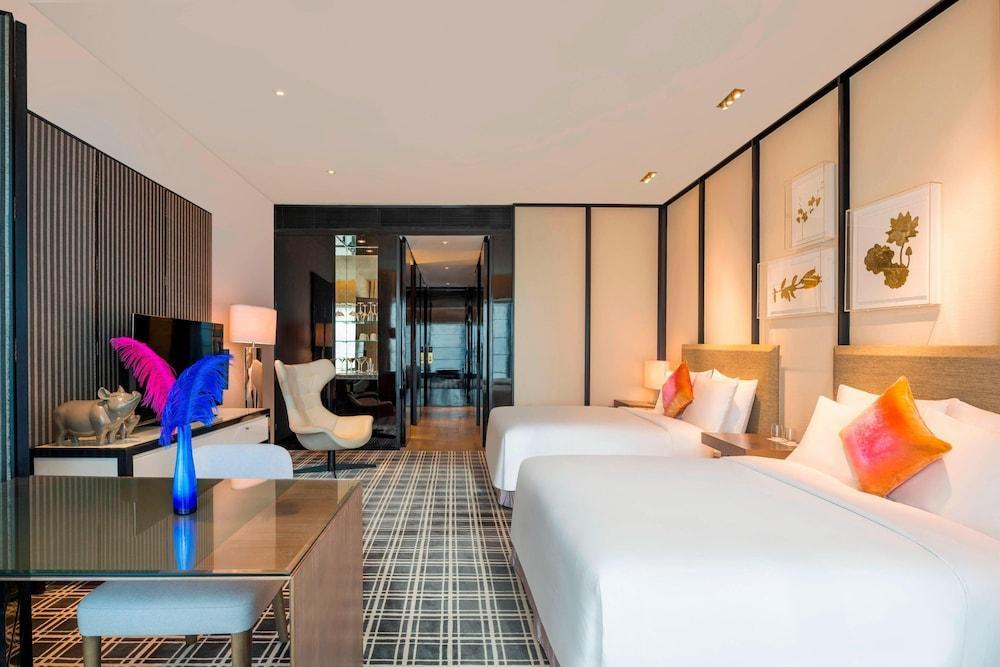 W Guangzhou by Marriott Room Type - Fabulous Room, Club Room, 2 Double Beds, City View