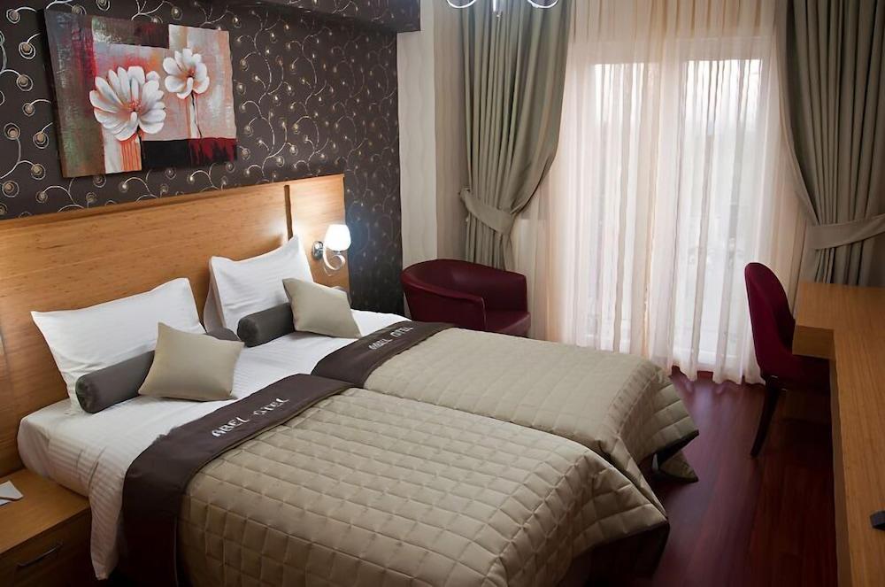 Abel Hotel Room Type - Family Room Abel Hotel Room Type - Family Room
