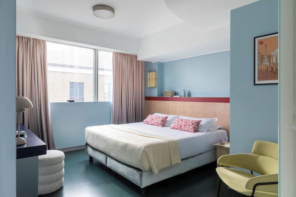 Moderno Hotel- Adult Only - Tap to explore photos
