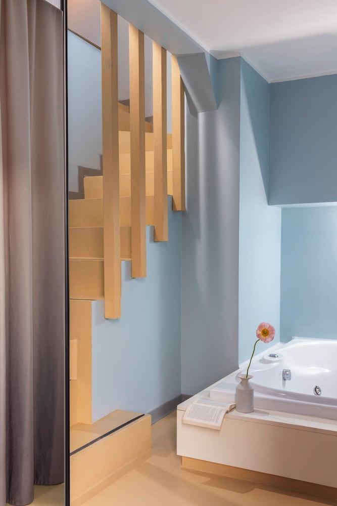 Moderno Hotel- Adult Only - Tap to explore photos