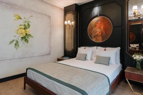 Tria Elegance Istanbul - Tap to explore photos