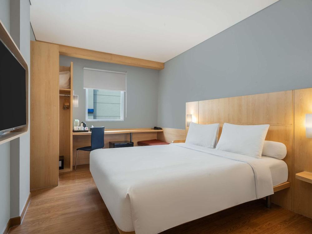 ibis Jakarta Senen Room Type - Standard 1 Double Bed
