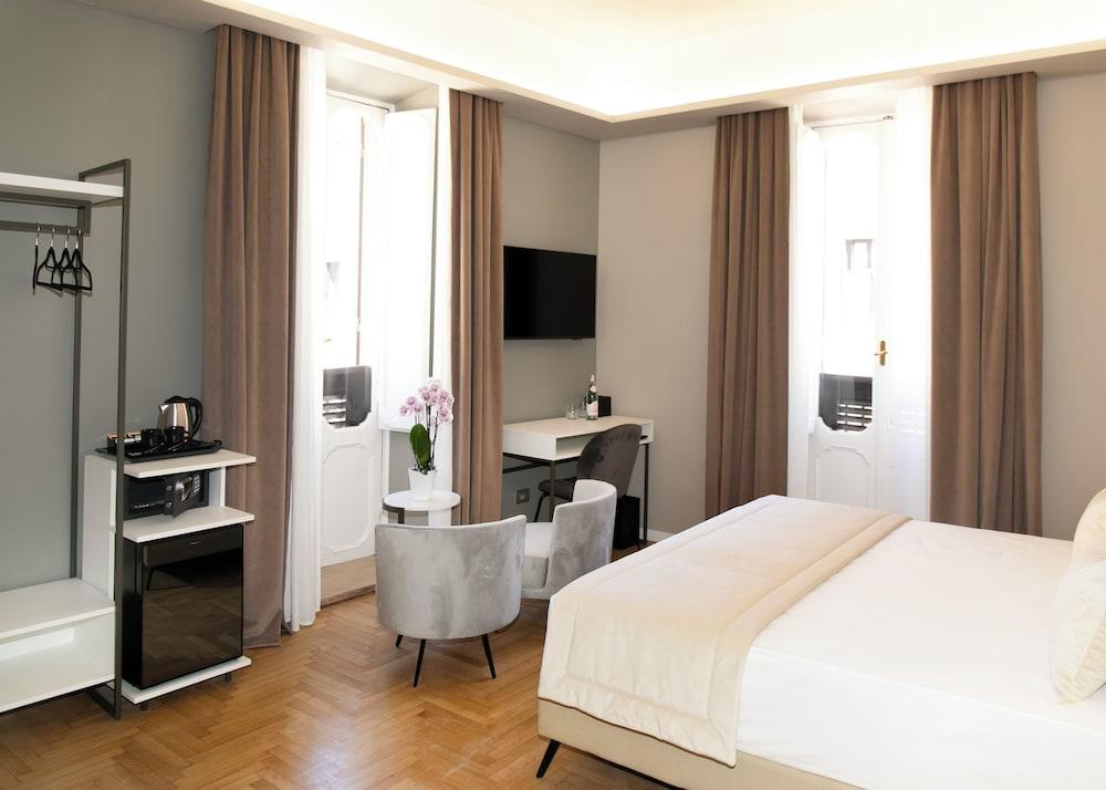 Hotel Caravita Room Type - Deluxe Room