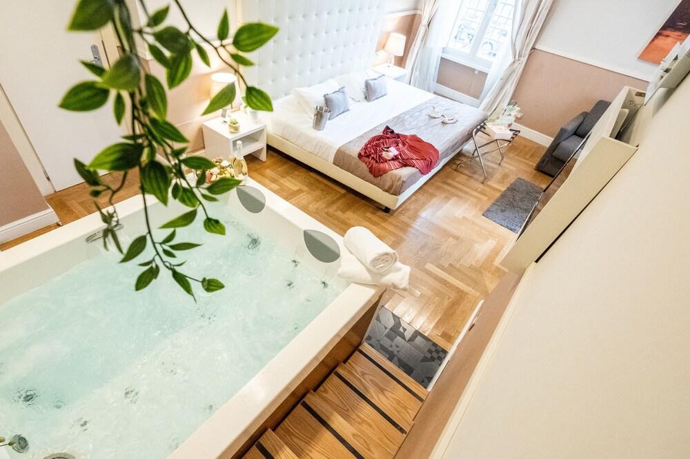 B&B Rome River Inn Room Type - Suite, Jetted Tub (Breakfast at Navona Street Hotel) B&B Rome River Inn Room Type - Suite, Jetted Tub (Breakfast at Navona Street Hotel)