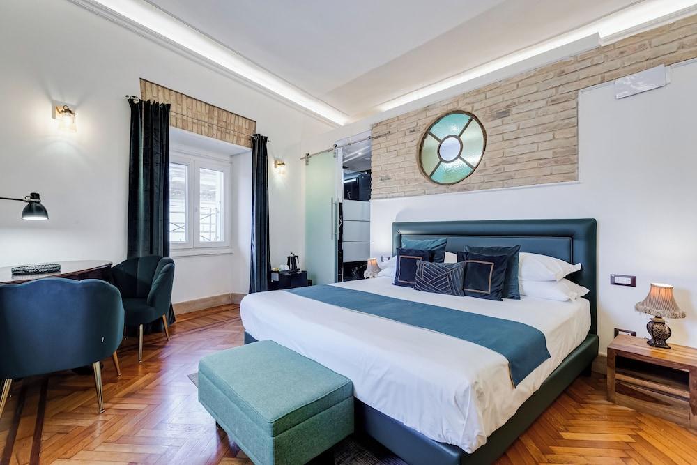 Navona Queen Rooftop Room Type - Superior Double or Twin Room Navona Queen Rooftop Room Type - Superior Double or Twin Room