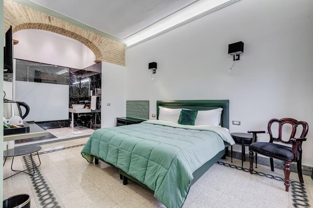 Navona Queen Rooftop Room Type - Suite