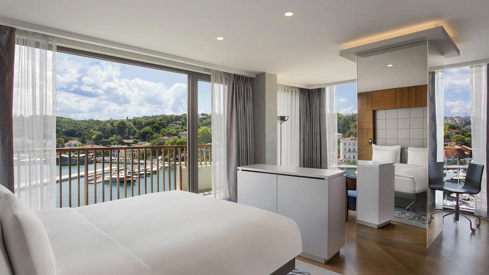 The Grand Tarabya Managed by Accor Room Type - Family Suite, 1 King Bed