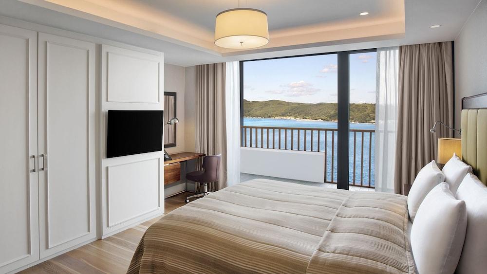 The Grand Tarabya Managed by Accor Room Type - Residence 1 Bedroom Bosphorus View The Grand Tarabya Managed by Accor Room Type - Residence 1 Bedroom Bosphorus View