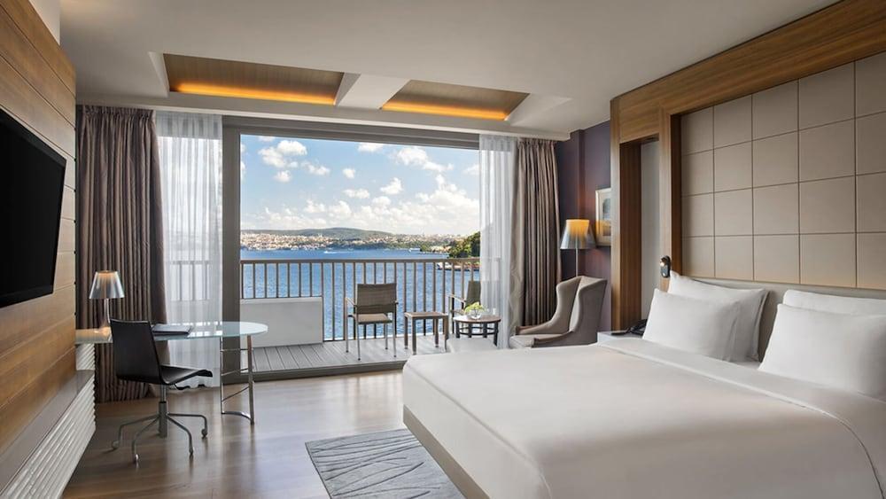The Grand Tarabya Managed by Accor Room Type - Deluxe Room, 1 King Bed (Boshporus View)