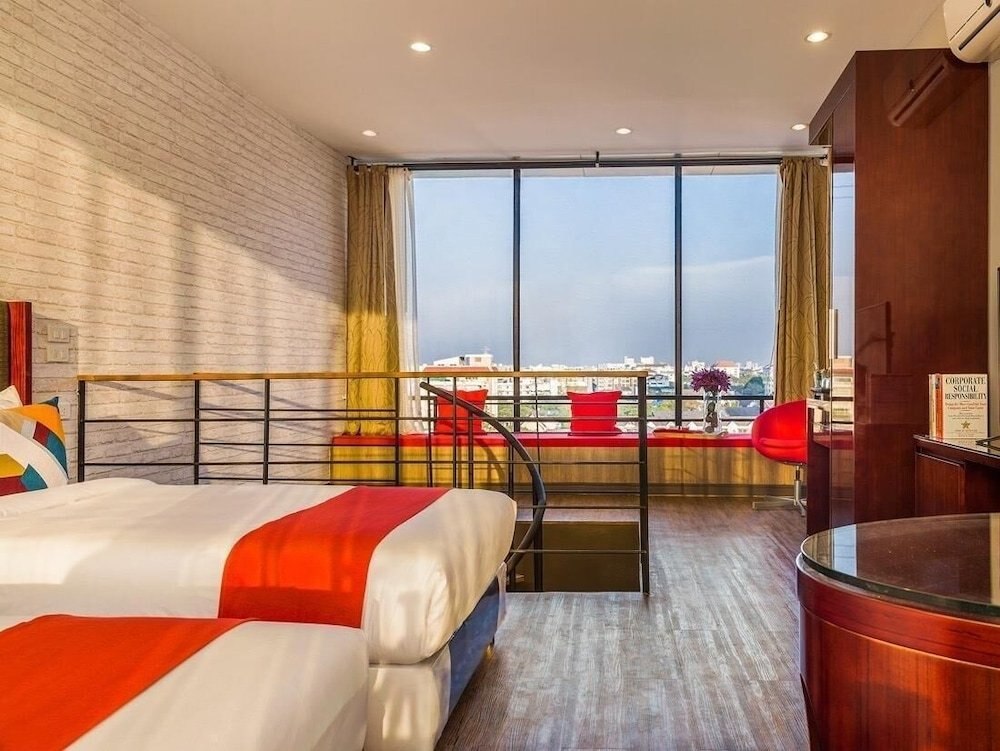 Ratchada Point Hotel Room Type - Family Duplex