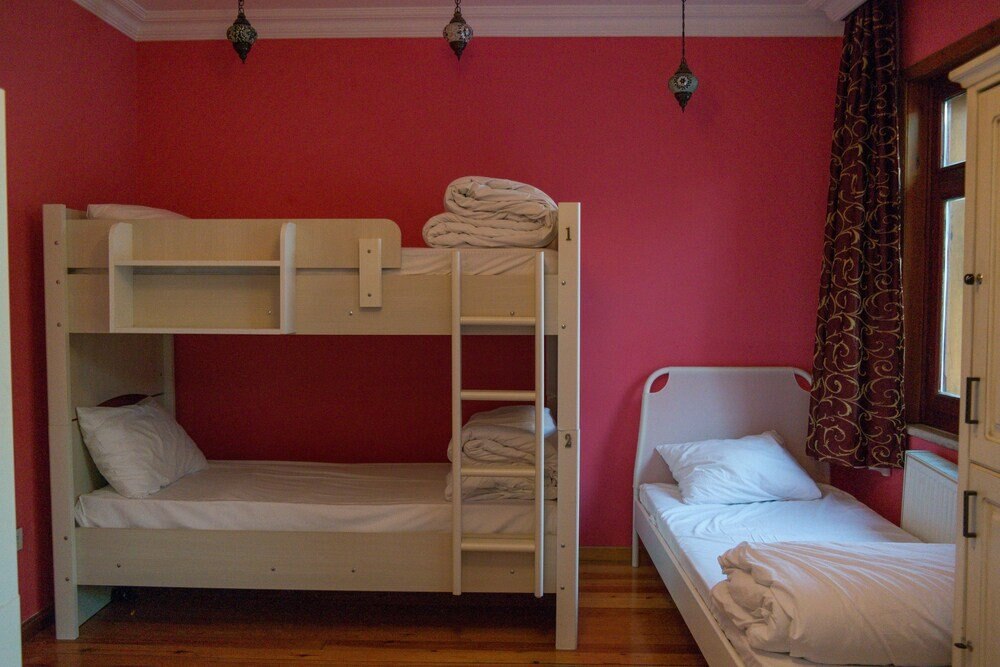 Cheers Lighthouse Istanbul 3 6 4 0 6 3 Price Address Reviews