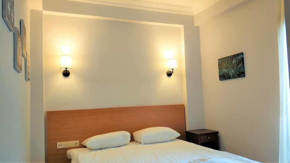 Cheers Lighthouse Room Type - Economy Double Room