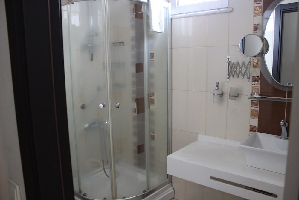 Air Boss Istanbul Airport And Fair Hotel Istanbul Price Address Reviews