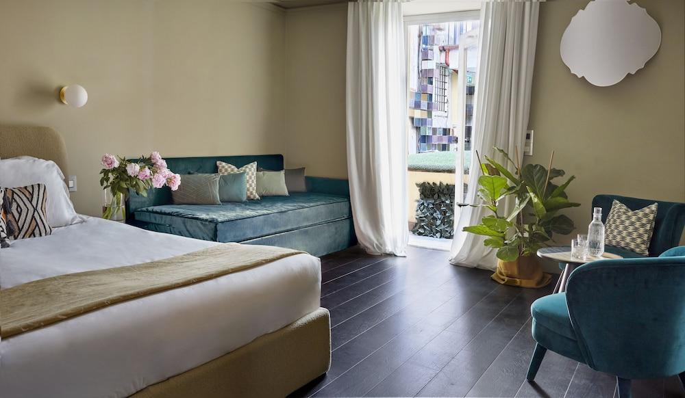 Hotel Vite - By Naman Hotellerie Room Type - Deluxe Room (Deluxe Large Room)