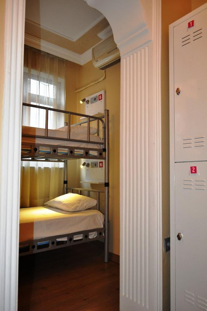 Antique Hostel & Guesthouse Room Type - Shared Dormitory, Women only