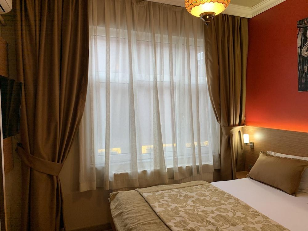 Antique Hostel & Guesthouse Room Type - Economy Double Room