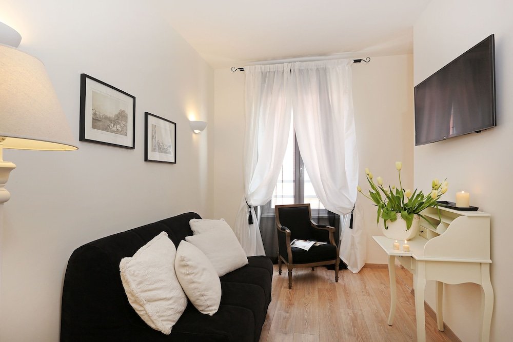 Daplace - HQH Colosseo Room Type - Junior Suite, City View