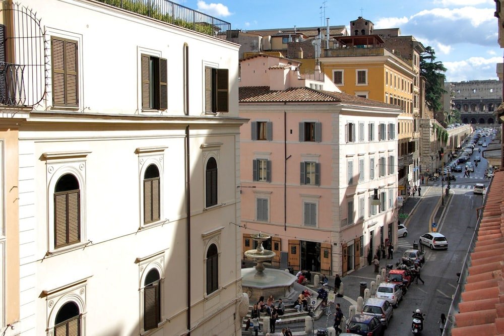 Daplace - HQH Colosseo