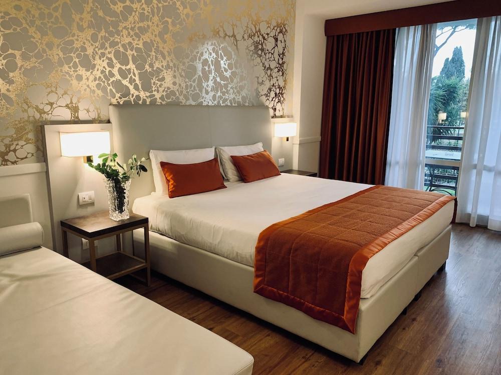 Hotel Shangri-La Room Type - Superior Double or Twin Room