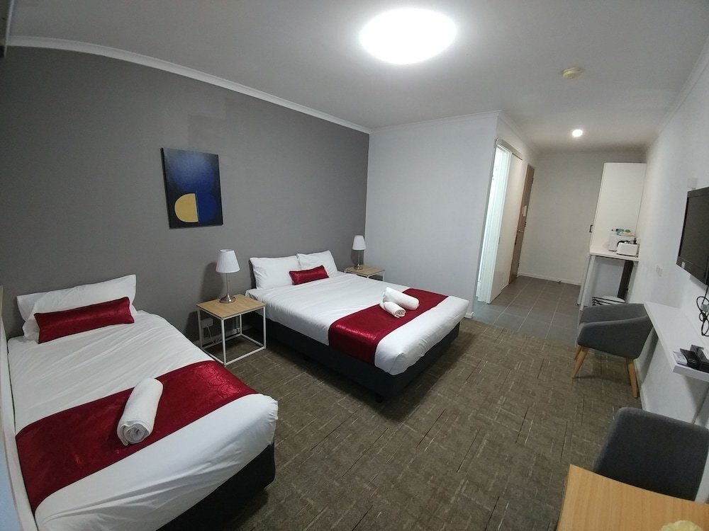 Parkdale Motor Inn Room Type - Twin Room
