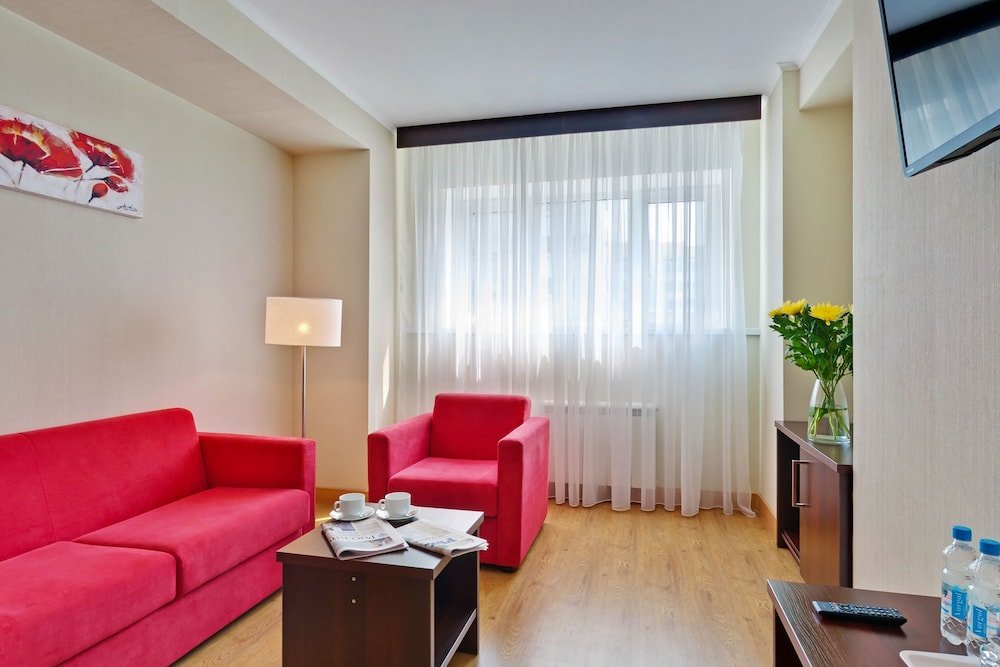 Hotel Sevastopol Modern - Tap to explore photos