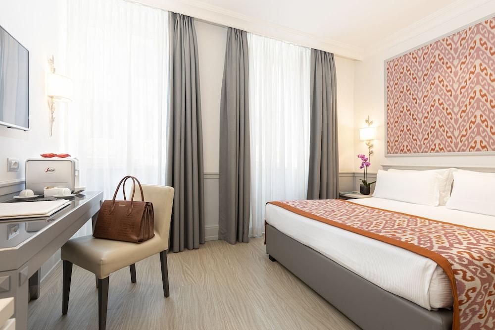 Hotel della Conciliazione - Tap to explore photos