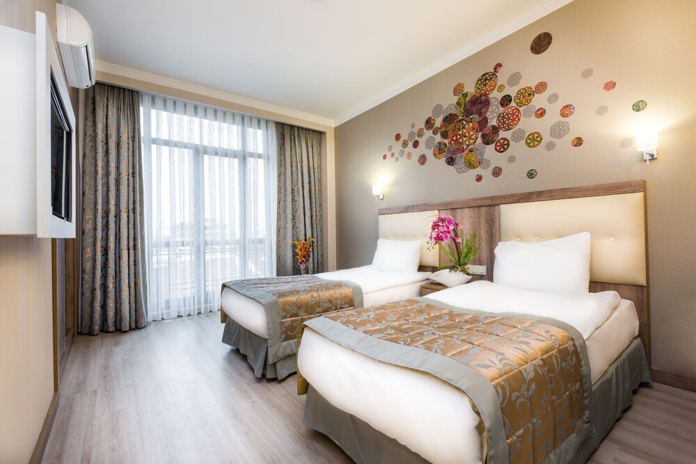 Fatih Hotel Corner Room Type - Standard Double Room