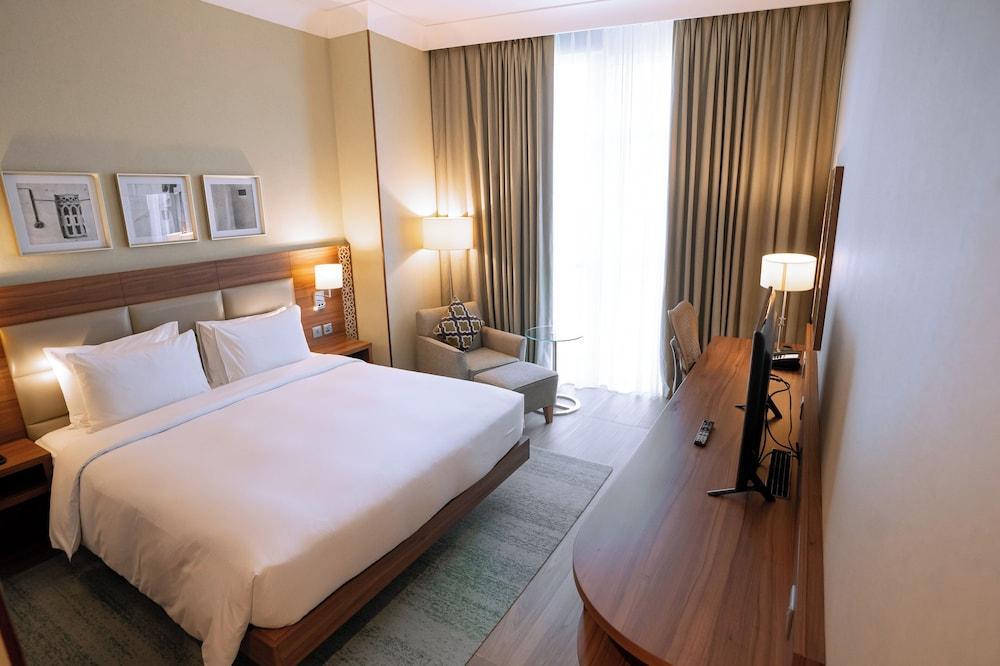 Hilton Garden Inn Dubai Deira Room Type - FAMILY ROOM Hilton Garden Inn Dubai Deira Room Type - FAMILY ROOM