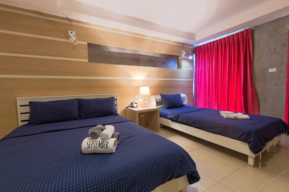 Small Shells Hotel Phuket