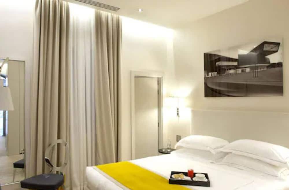 Mood 44 Room Type - Executive Suite, Ground Floor Mood 44 Room Type - Executive Suite, Ground Floor