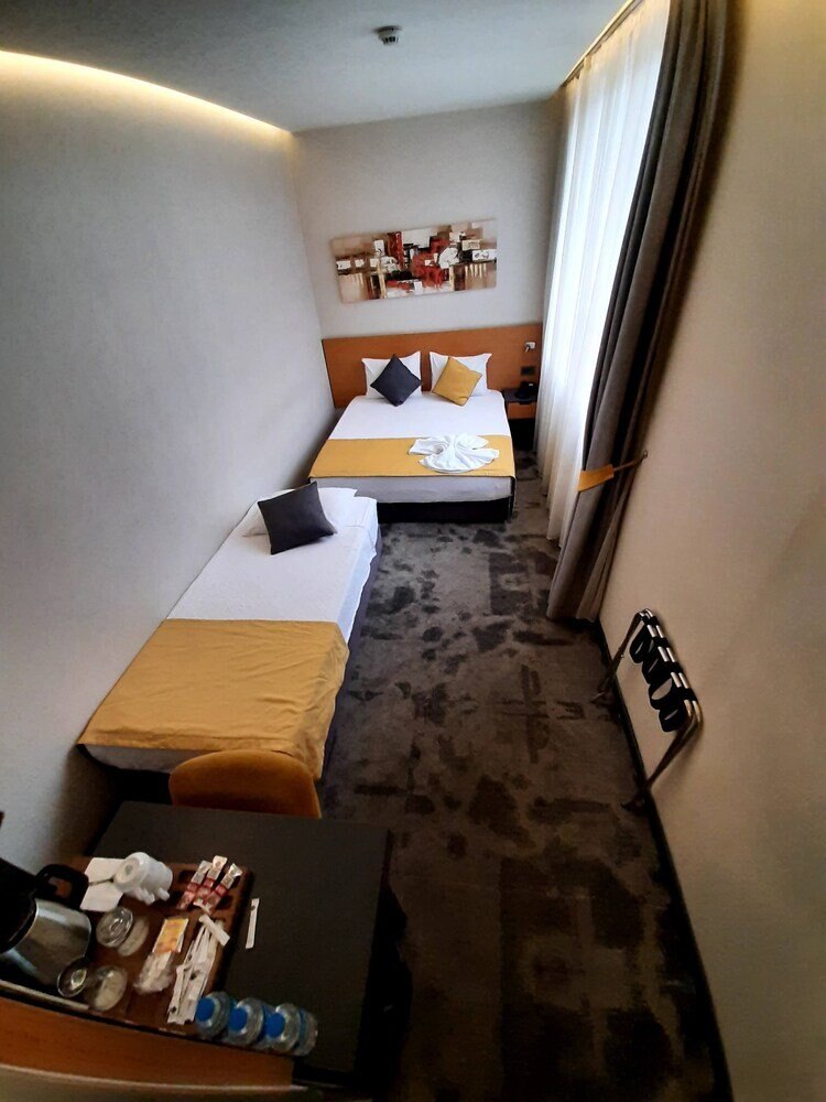 Sapko Airport Hotel Room Type - Standard Triple Room Sapko Airport Hotel Room Type - Standard Triple Room