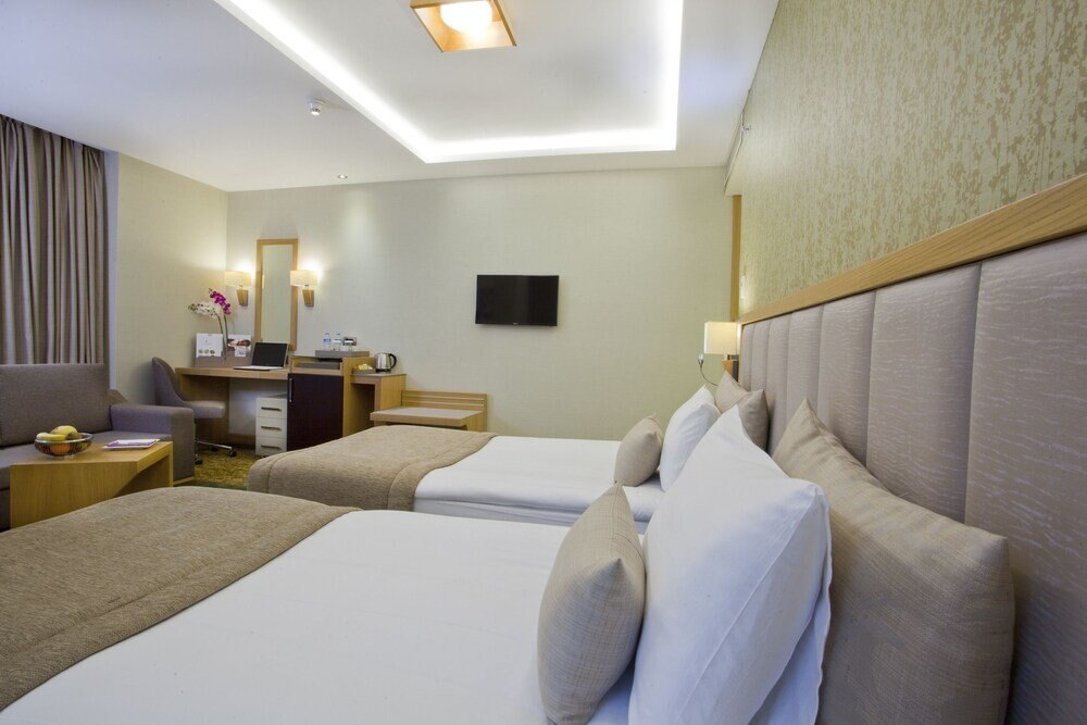 The Parma Hotel Taksim - Tap to explore photos