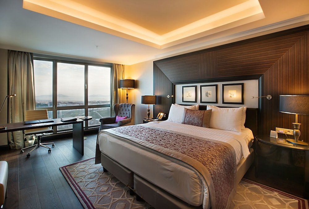 Dedeman Bostancı Room Type - Executive Room with Prince's Islands View - Lounge Access Dedeman Bostancı Room Type - Executive Room with Prince's Islands View - Lounge Access