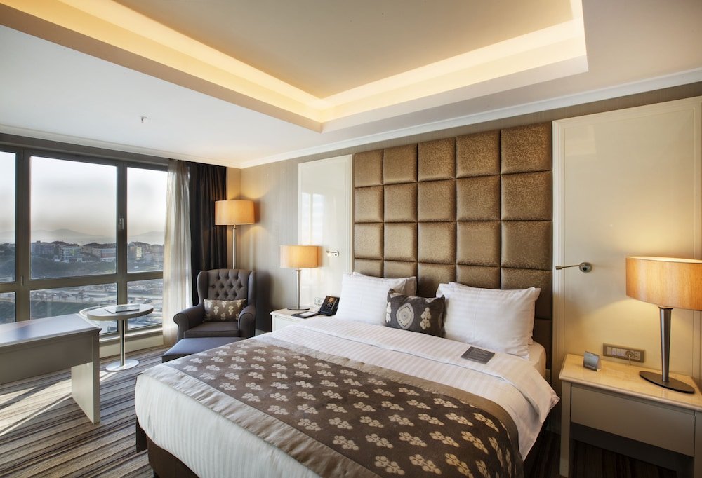 Dedeman Bostancı Room Type - Deluxe Room with Prince's Islands View
