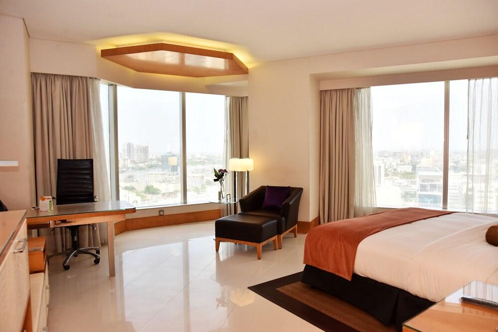 Lagos Continental Hotel Room Type - Deluxe Suite, 1 Bedroom