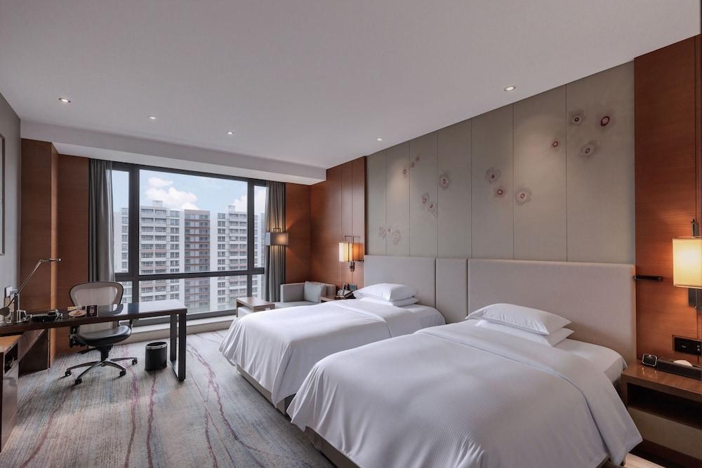 DoubleTree by Hilton Hotel Guangzhou - Science City Room Type - Executive Twin Room with Lounge Access
