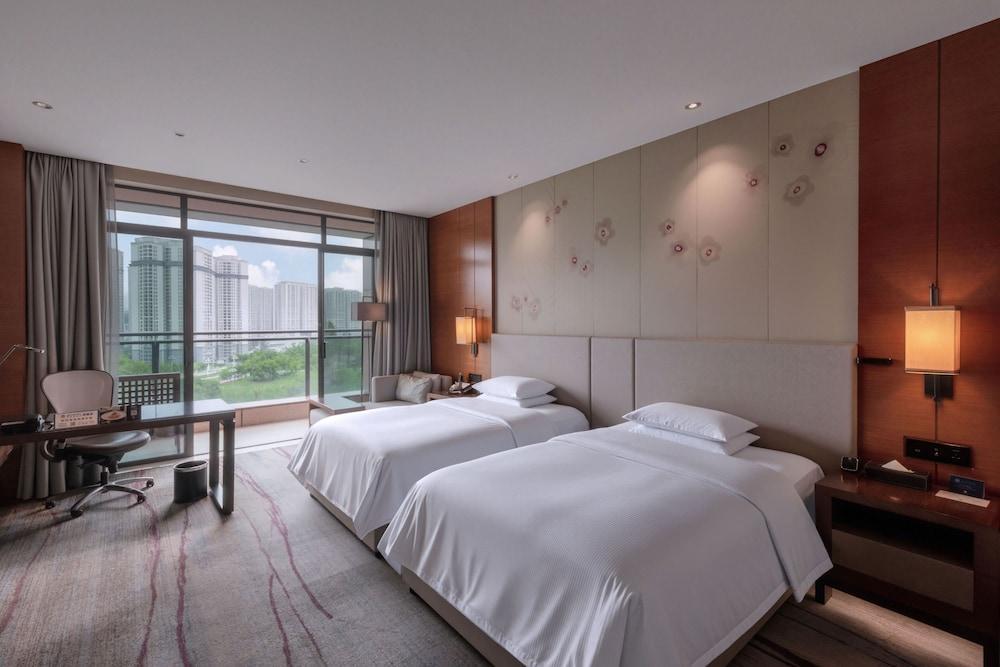 DoubleTree by Hilton Hotel Guangzhou - Science City Room Type - Deluxe Twin Room with Lake View