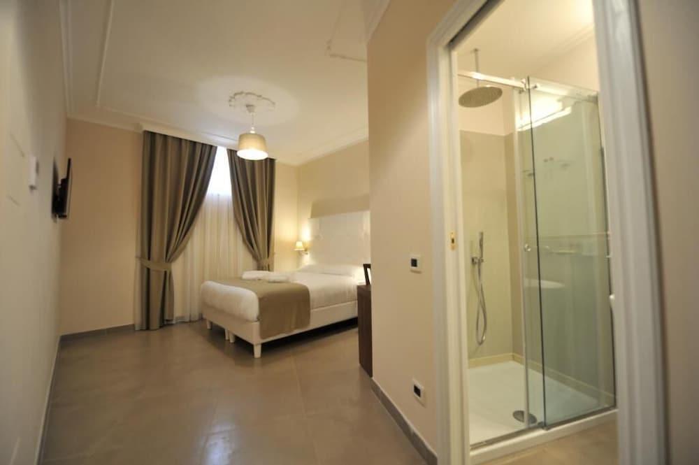 Hotel Villa Zaccardi Room Type - Economy Double or Twin Room Hotel Villa Zaccardi Room Type - Economy Double or Twin Room